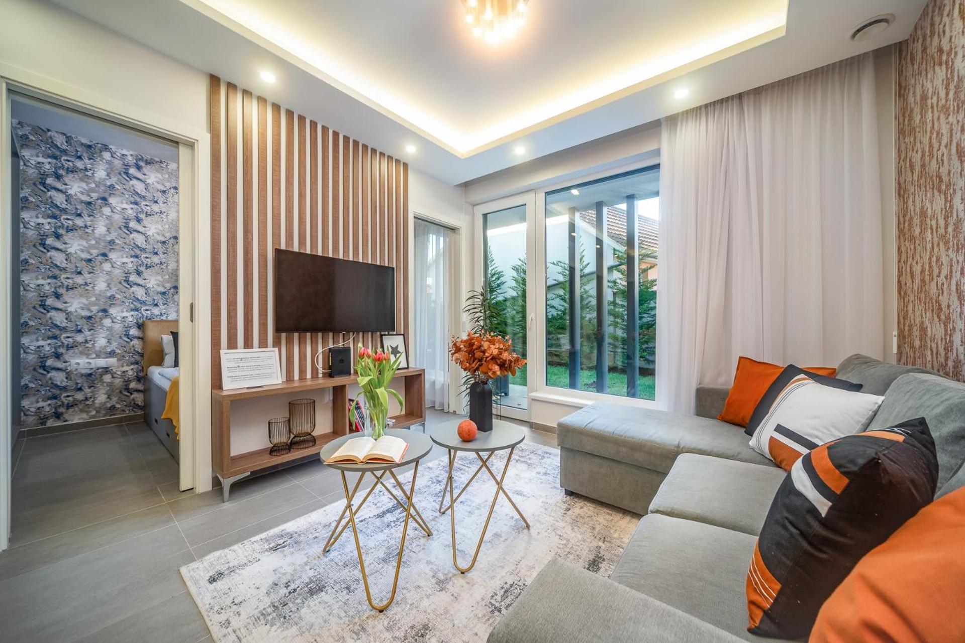 LaVida Deluxe villa Hajdúszoboszló Exterior foto