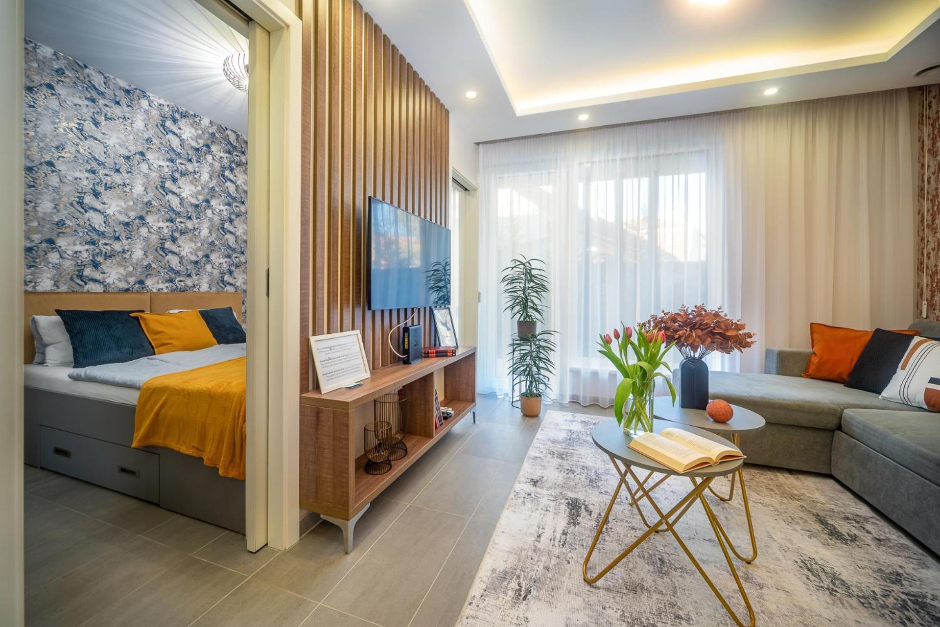 LaVida Deluxe villa Hajdúszoboszló Exterior foto